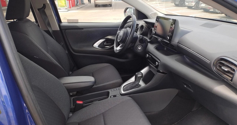 Toyota Yaris cena 85900 przebieg: 75000, rok produkcji 2021 z Piwniczna-Zdrój małe 172